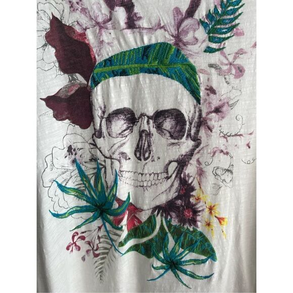 ❤️William Rast Embroidered Skull T-Shirt - Picture 2 of 7